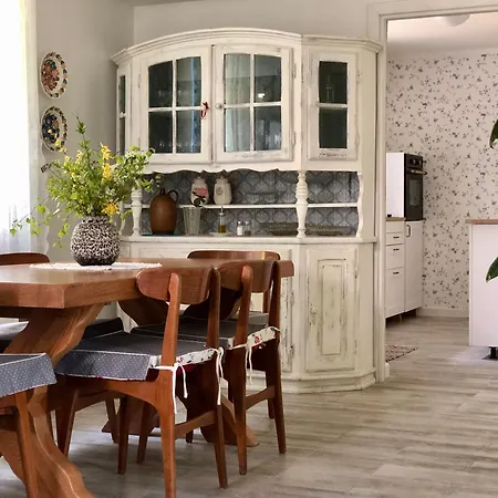 Alpakarium, Hodowla Alpak & Alojamento de Turismo Rural Stara Kornica